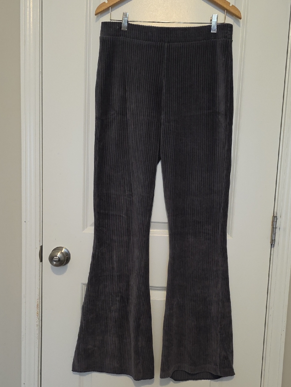 Aerie Groove On  Ribbed Velour Flare Pull On Pants Size Latge